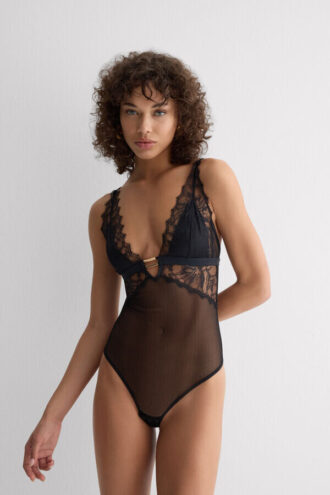遊び心あふれるグラマラス Lace Bodysuit 遊び心あふれるグラマラス Lace Bodysuit
